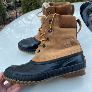 Sorel Cheyanne Waterproof Boots Size 7.5